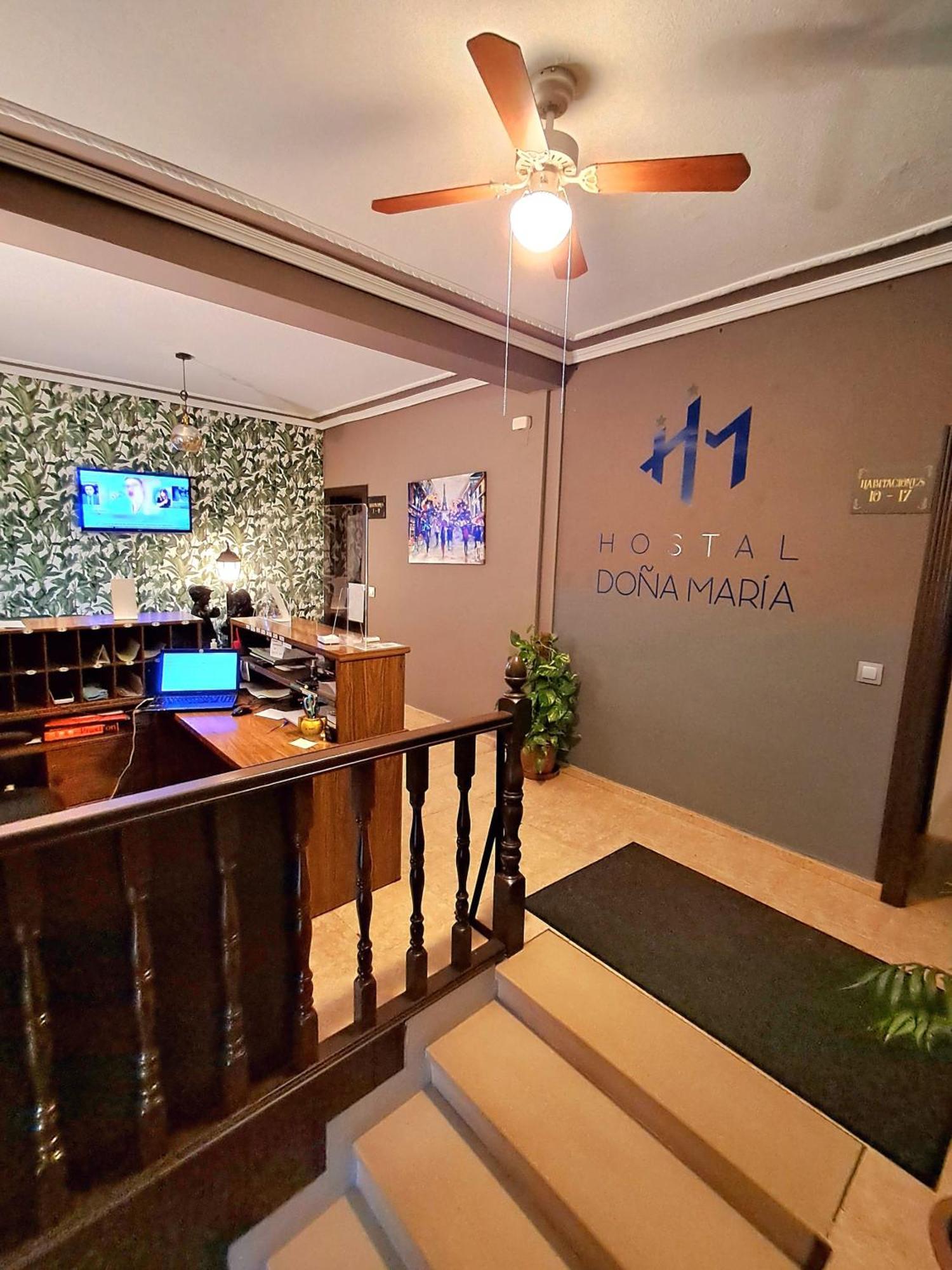 Hostal Dona Maria Valdemoro Exterior foto